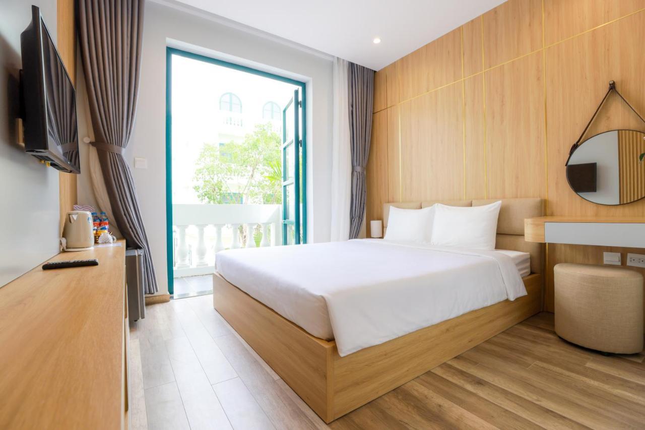 Golden Dragon Hotel Phú Quý Zewnętrze zdjęcie